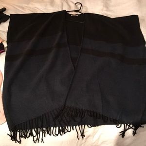 Loft Poncho